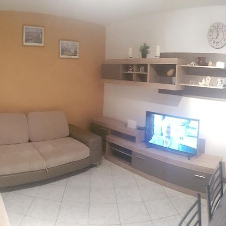 Apartman 4 Kilometar To City Centar スプリト エクステリア 写真